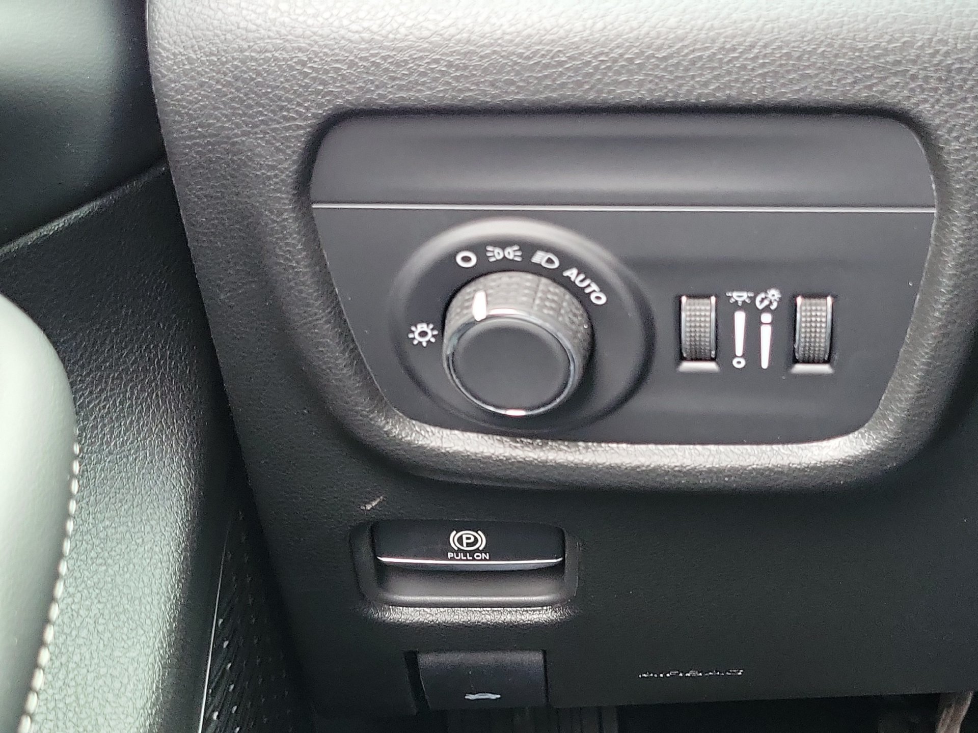 New 2026 Jeep Grand Cherokee Altitude AWD/4WD image 7