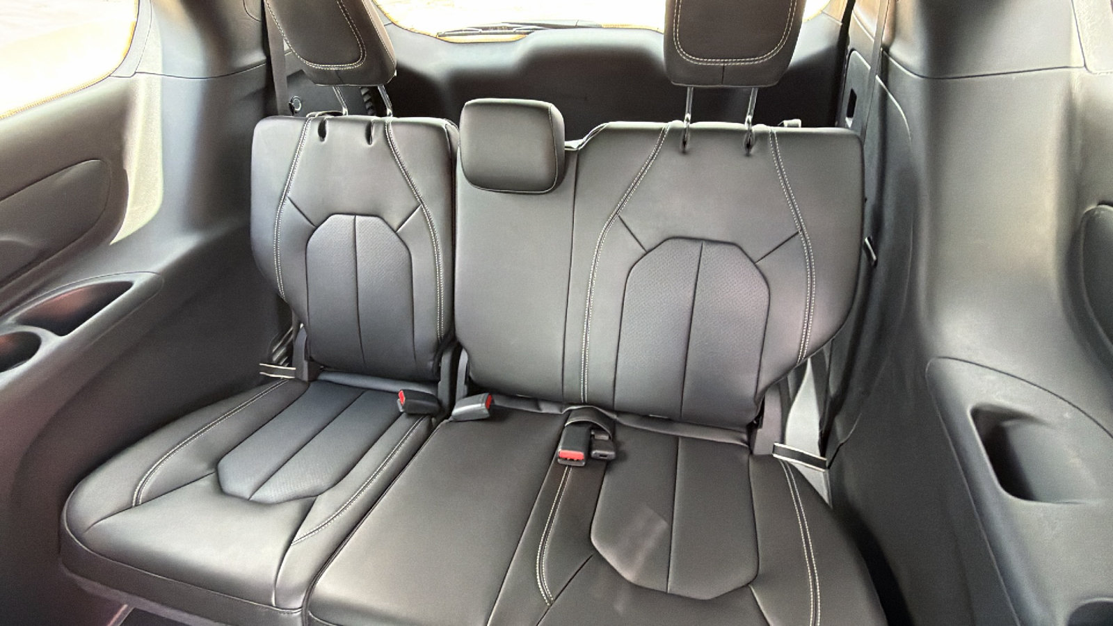 New 2026 Chrysler Pacifica Select FWD image 19
