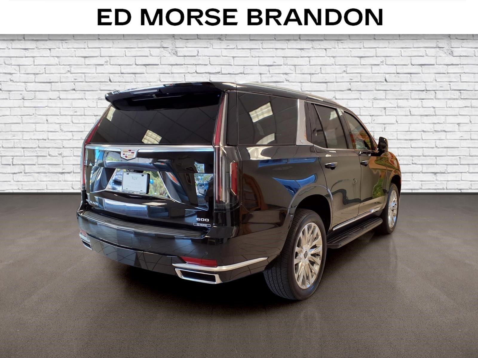 Certified 2023 Cadillac Escalade Premium Luxury RWD image 5
