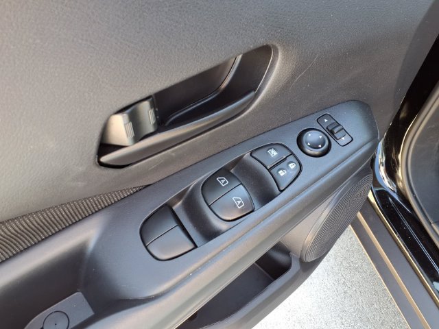 Certified 2025 Nissan Kicks Play S FWD image 16