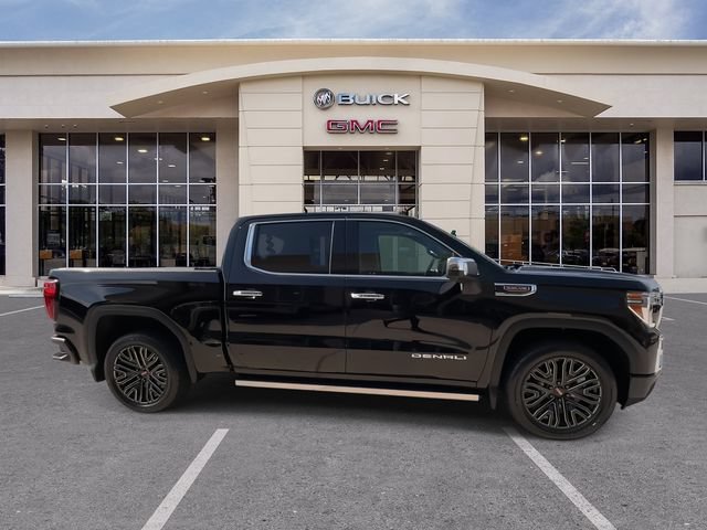Used 2022 GMC Sierra 1500 Denali w/ Denali Premium Package AWD/4WD image 17