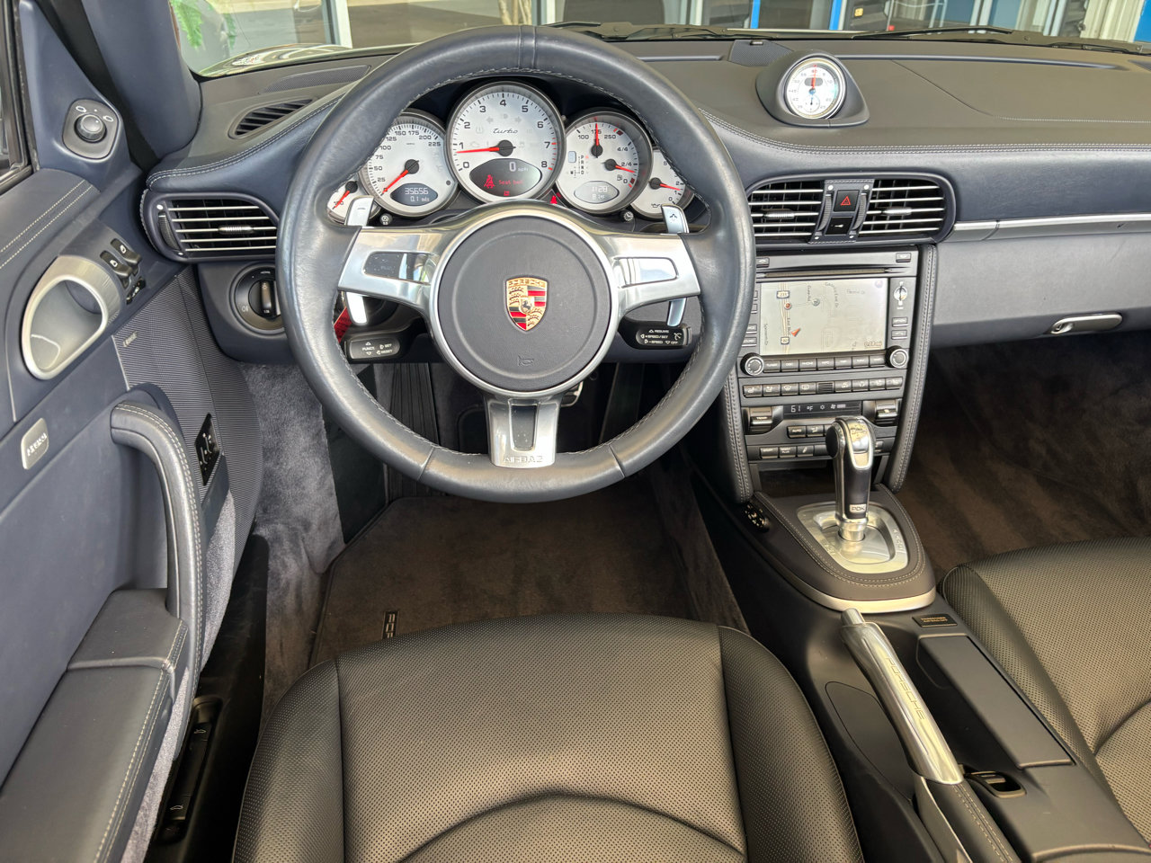 Used 2011 Porsche 911 Turbo image 15