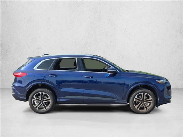 Used 2025 Audi Q5 Premium w/ Convenience Package AWD/4WD image 4