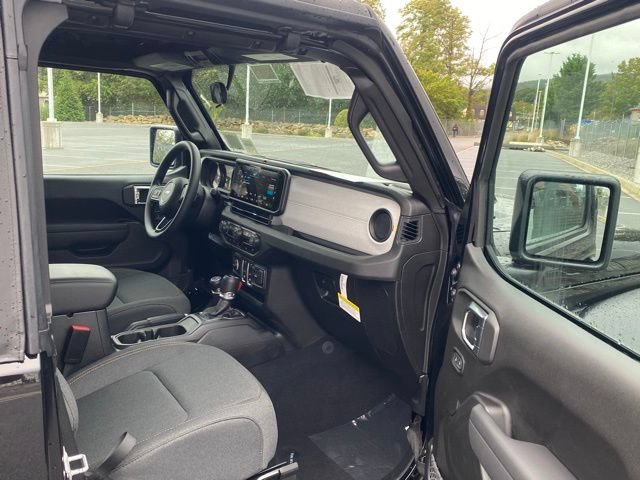 New 2026 Jeep Wrangler Sport AWD/4WD image 27