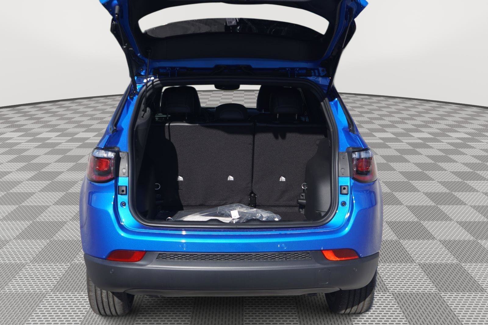 New 2026 Jeep Compass Limited image 6