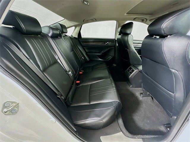 Certified 2018 Honda Accord Touring image 9
