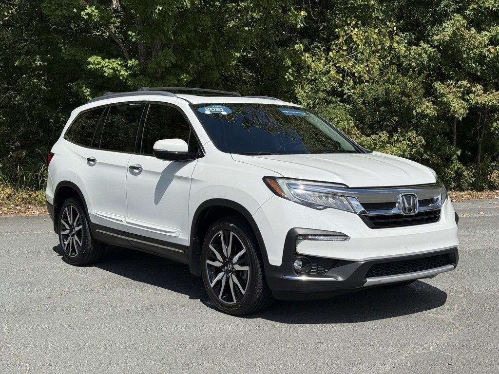 Used 2021 Honda Pilot Touring image 3