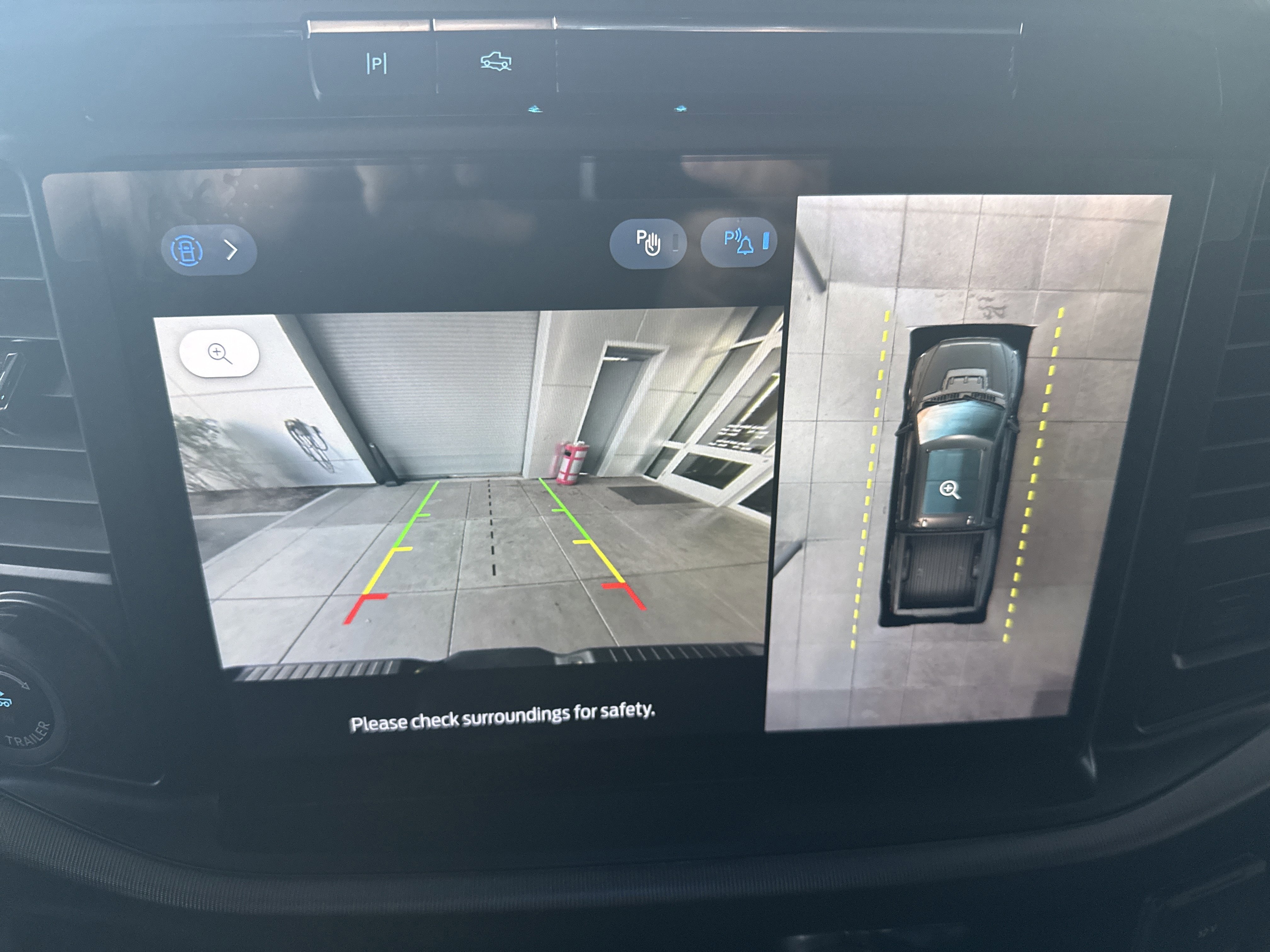 Used 2025 Ford F150 Raptor image 34