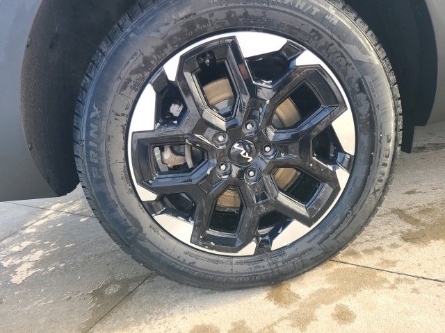 Used 2024 Kia Sorento S image 10