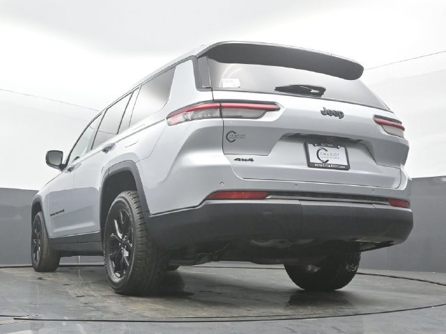 Used 2024 Jeep Grand Cherokee L Laredo AWD/4WD image 51