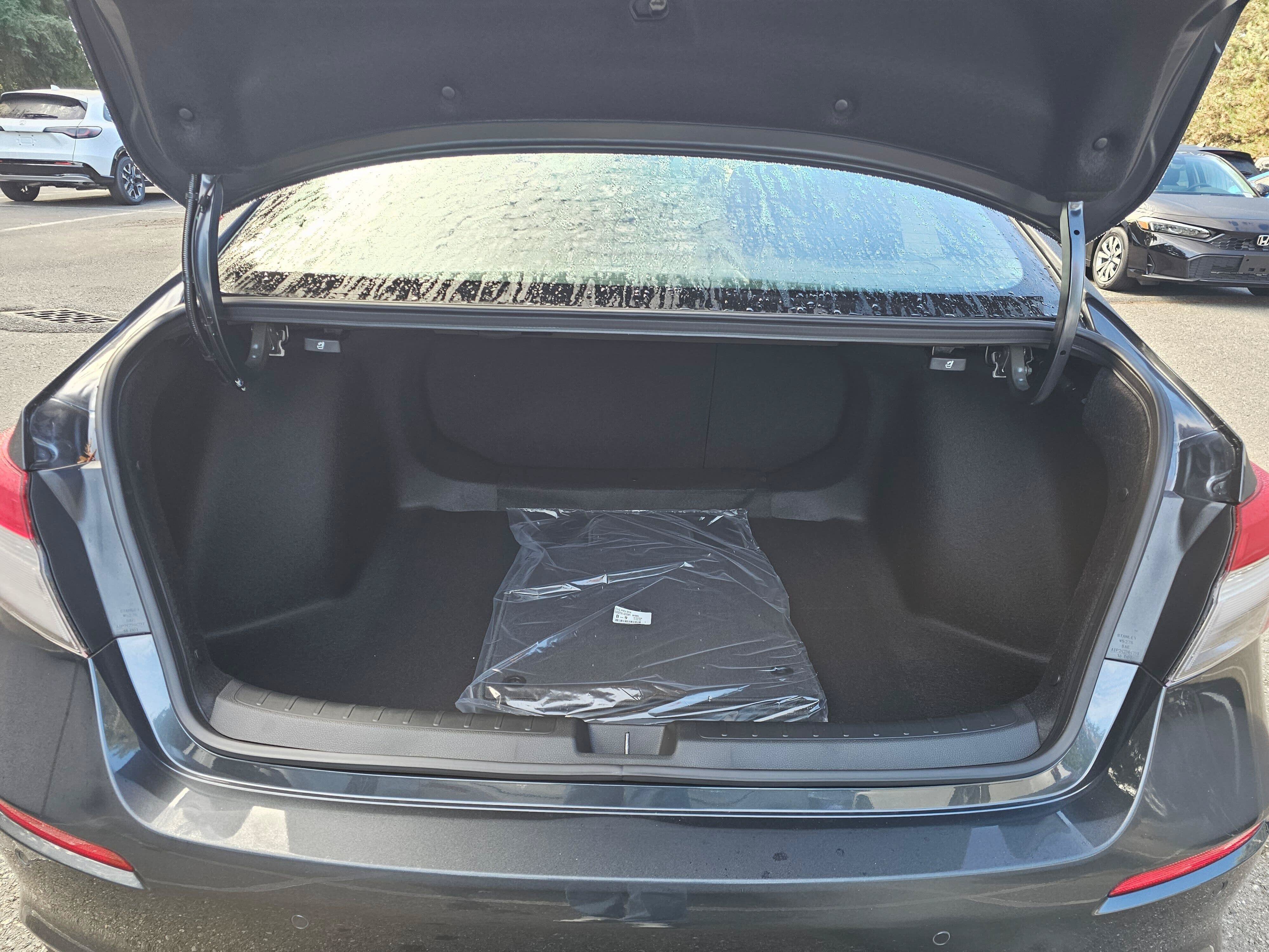 Used 2026 Honda Civic FWD Hybrid Sedan image 18