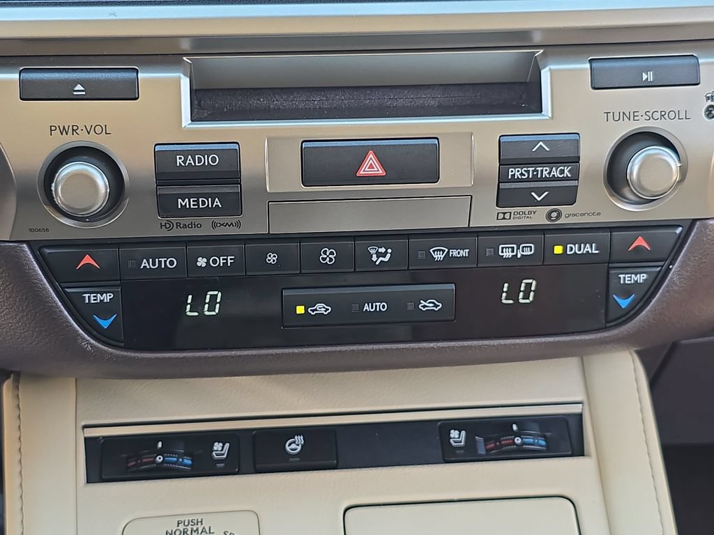Used 2017 Lexus ES 350 w/ Navigation System Package FWD image 26