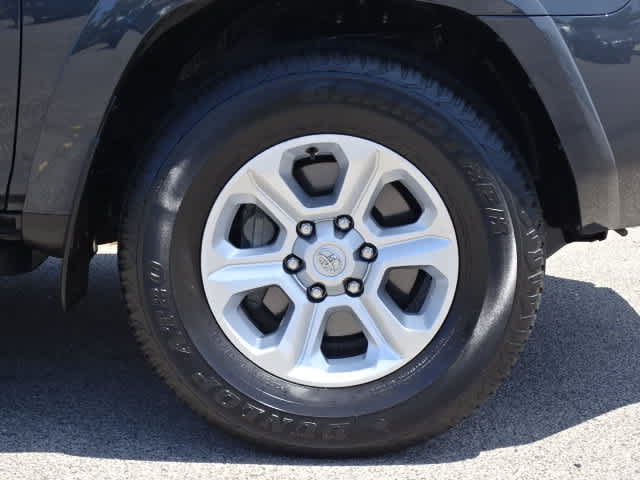 Used 2024 Toyota 4Runner SR5 RWD image 7