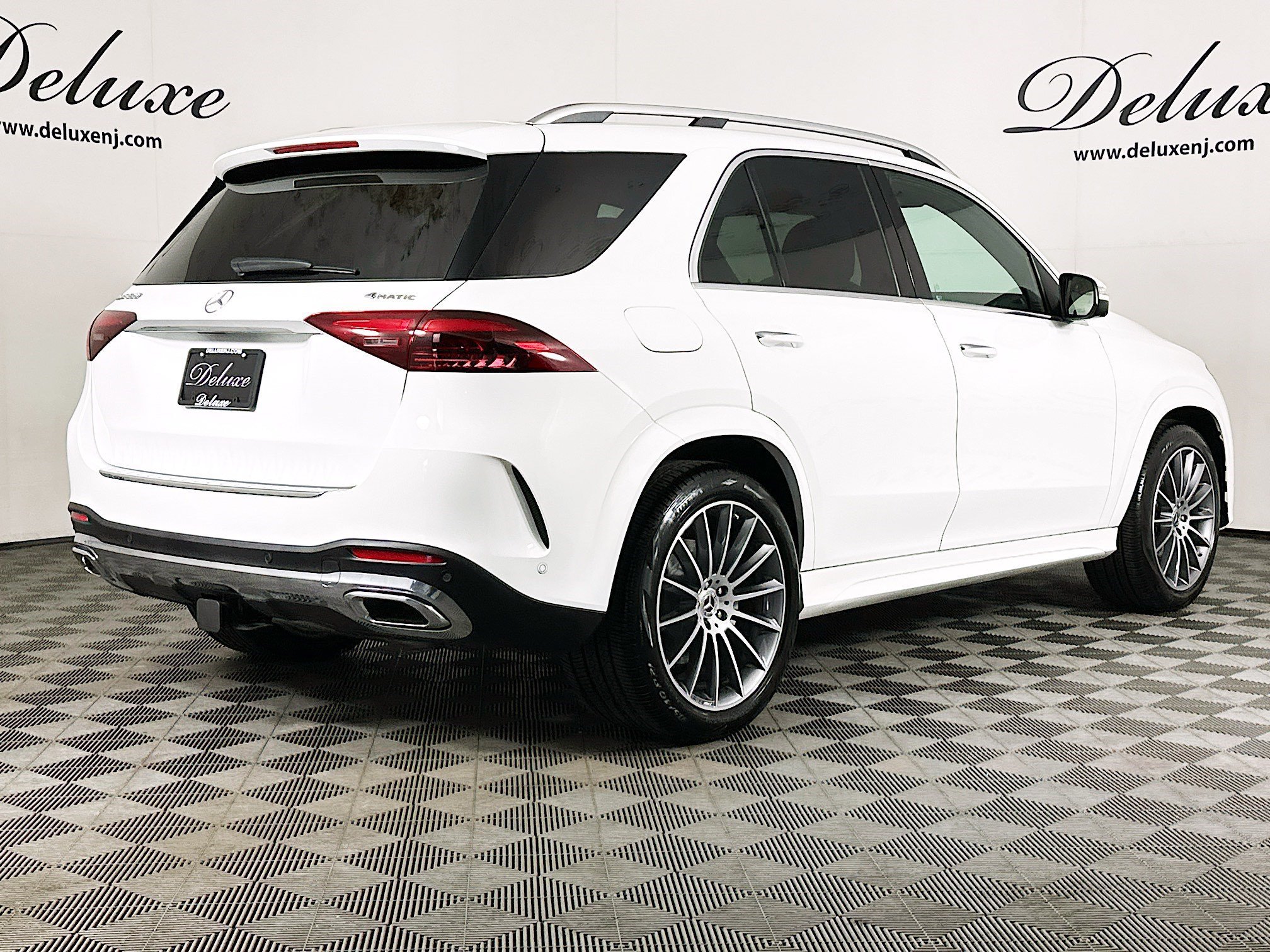 Used 2025 Mercedes-Benz GLE 350 4MATIC image 6