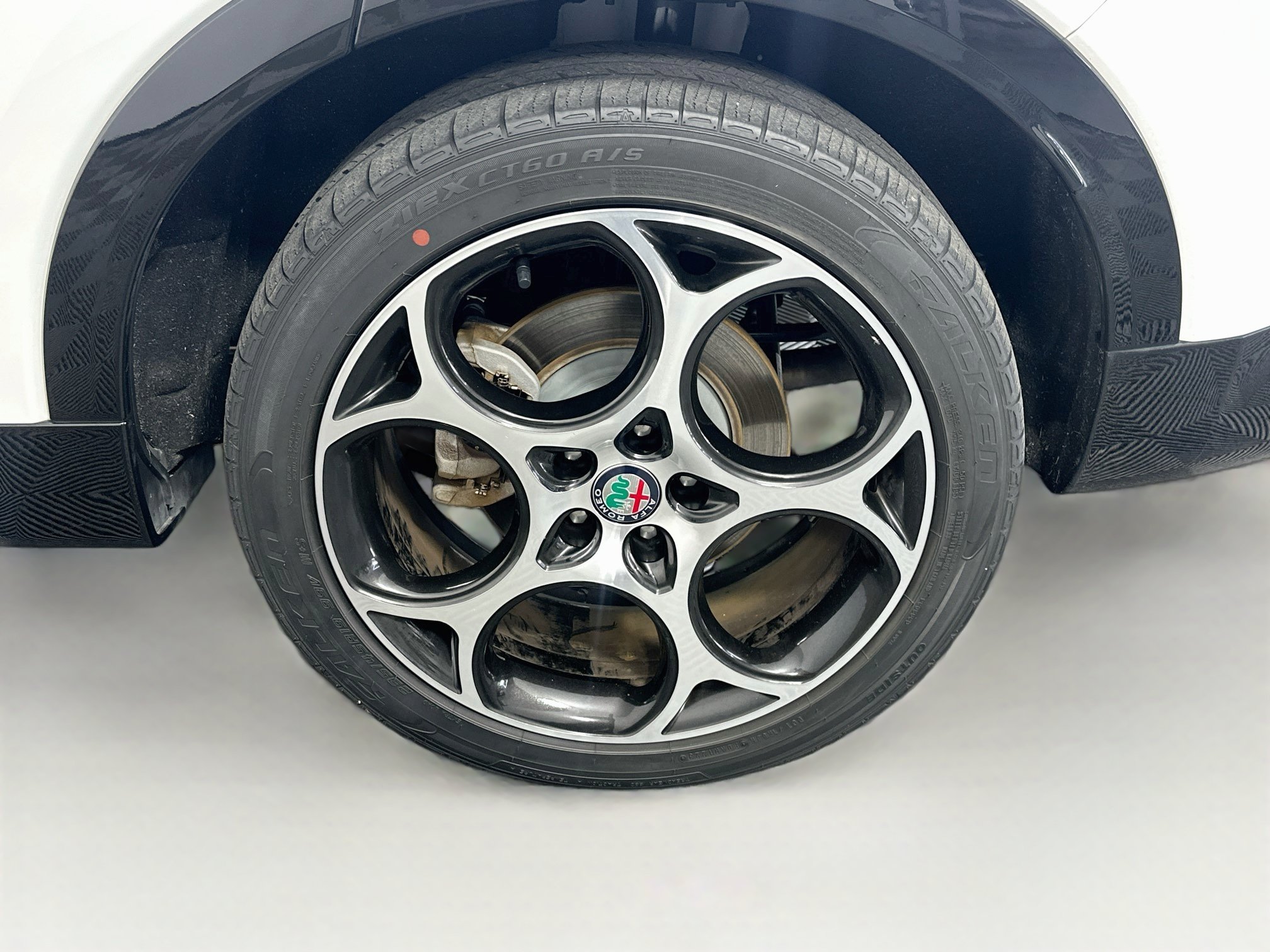 Used 2024 Alfa Romeo Tonale Ti AWD/4WD image 11