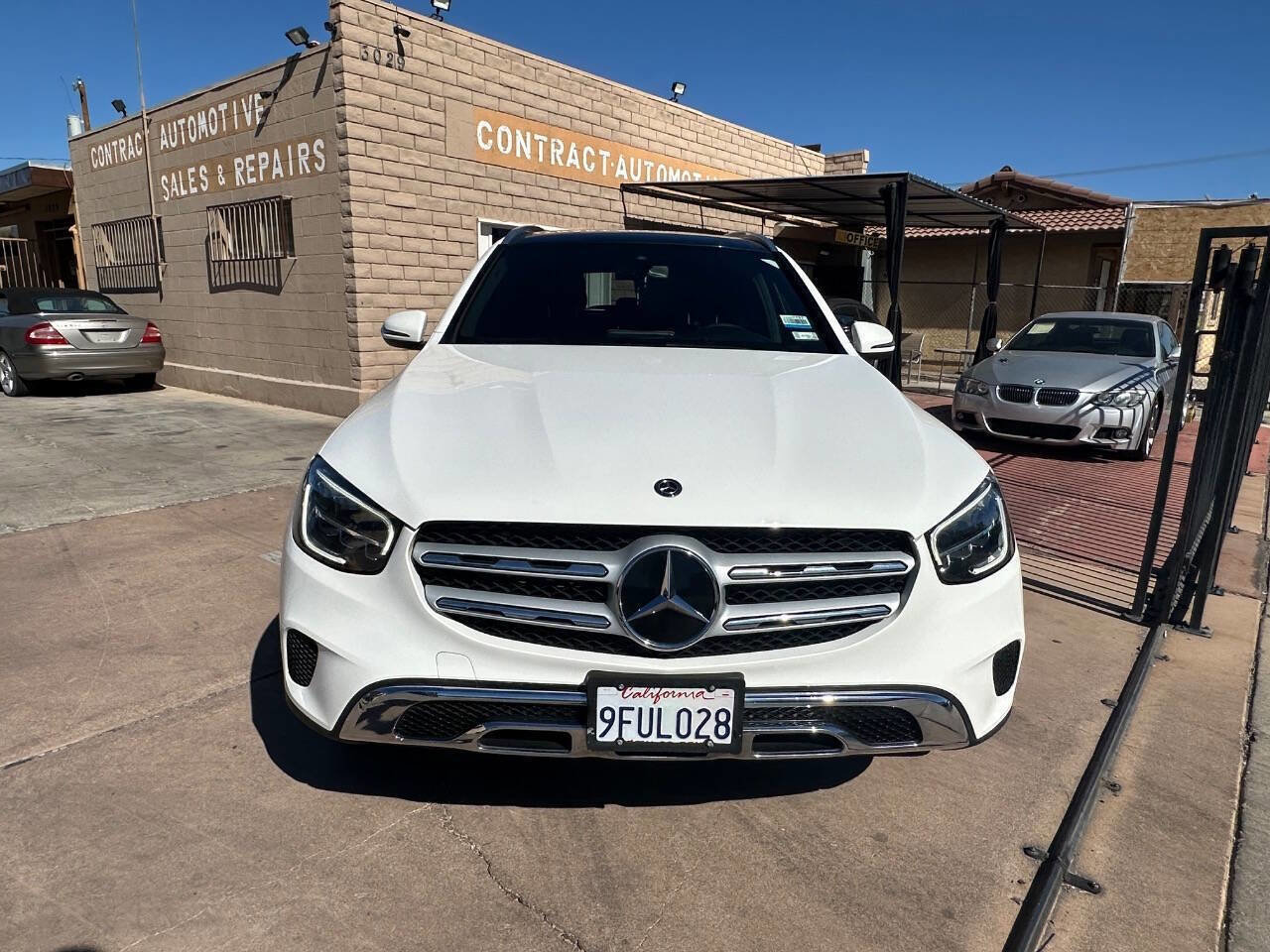 Used 2020 Mercedes-Benz GLC 300 4MATIC image 3
