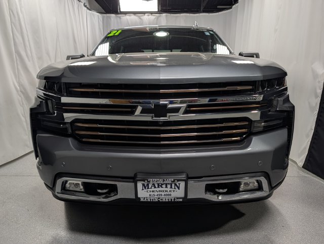 Used 2021 Chevrolet Silverado 1500 High Country w/ Technology Package AWD/4WD image 10