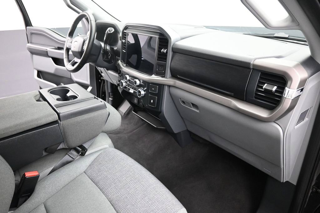 Used 2025 Ford F150 XLT w/ Equipment Group 301A Standard RWD image 24