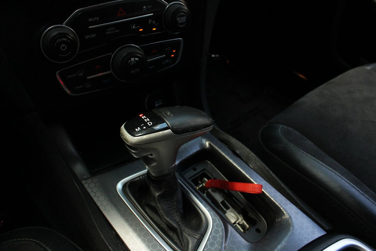 Used 2017 Dodge Charger R/T Scat Pack w/ Dynamics Package RWD image 35