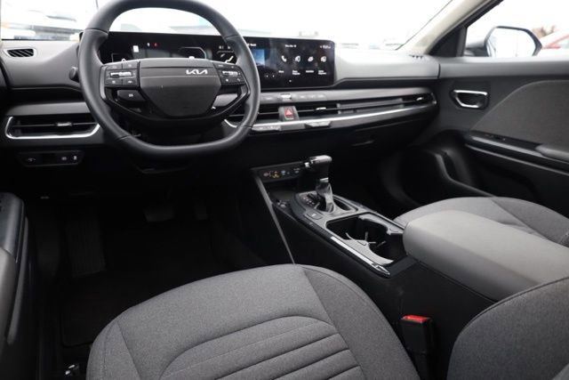 Used 2025 Kia K4 EX image 6