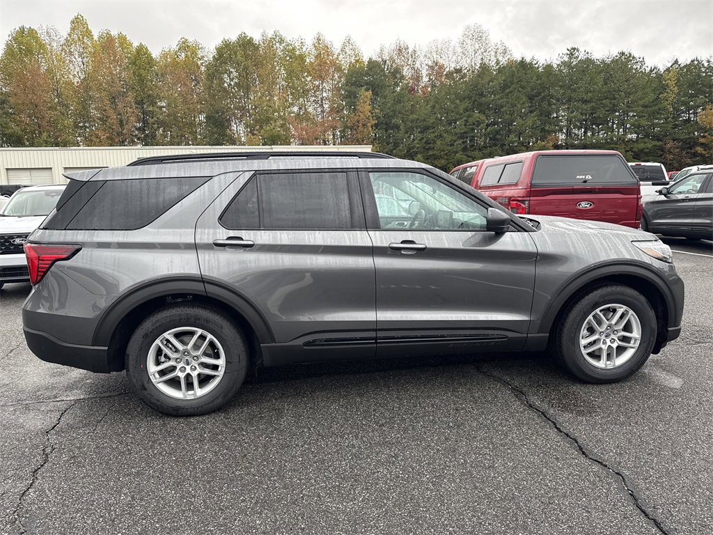 New 2026 Ford Explorer Active w/ Active Comfort Package image 8