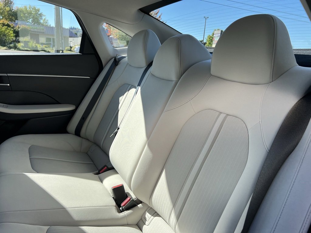 Certified 2025 Hyundai Sonata SE image 26