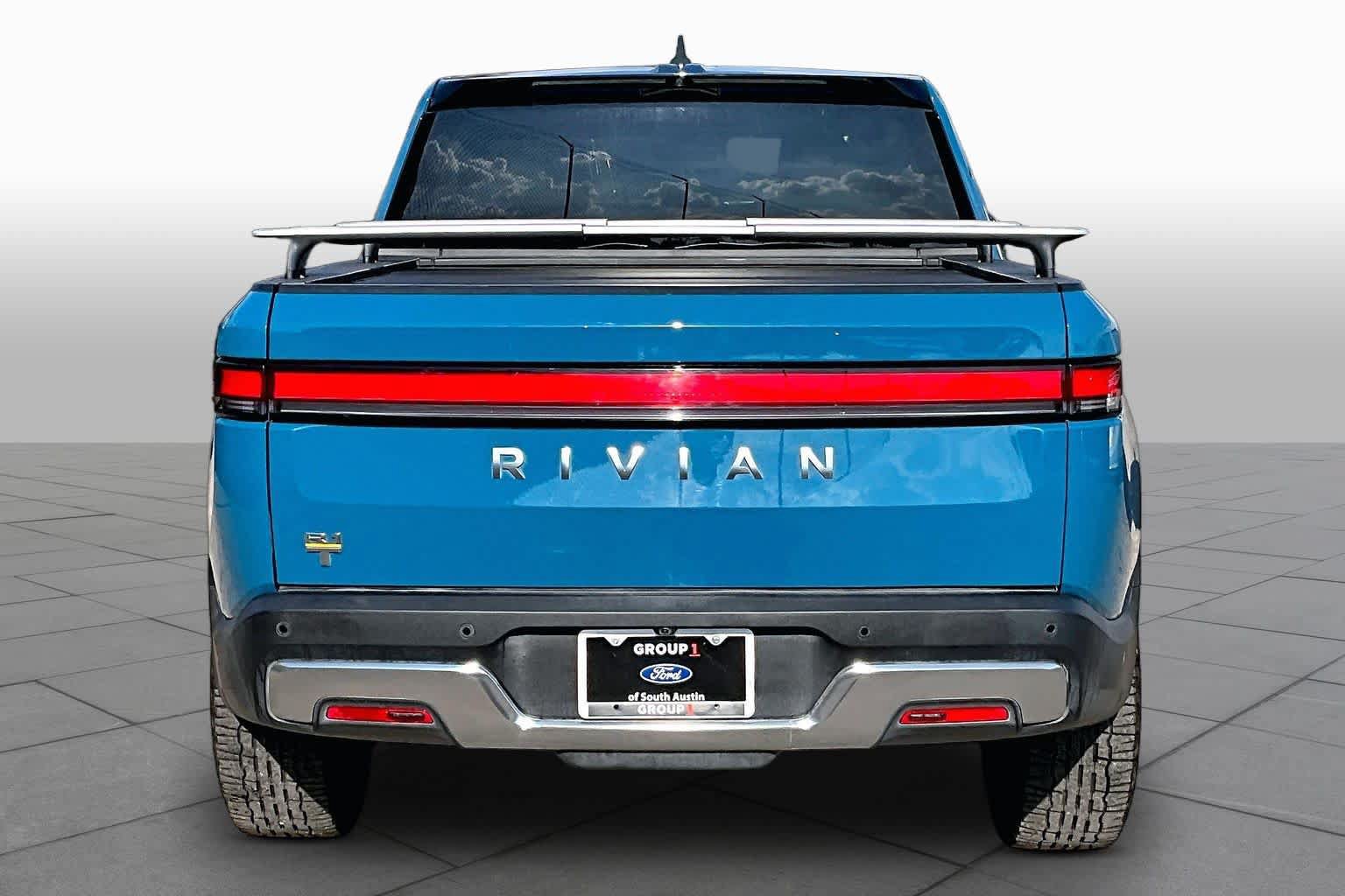 Used 2022 Rivian R1T Adventure AWD/4WD image 4