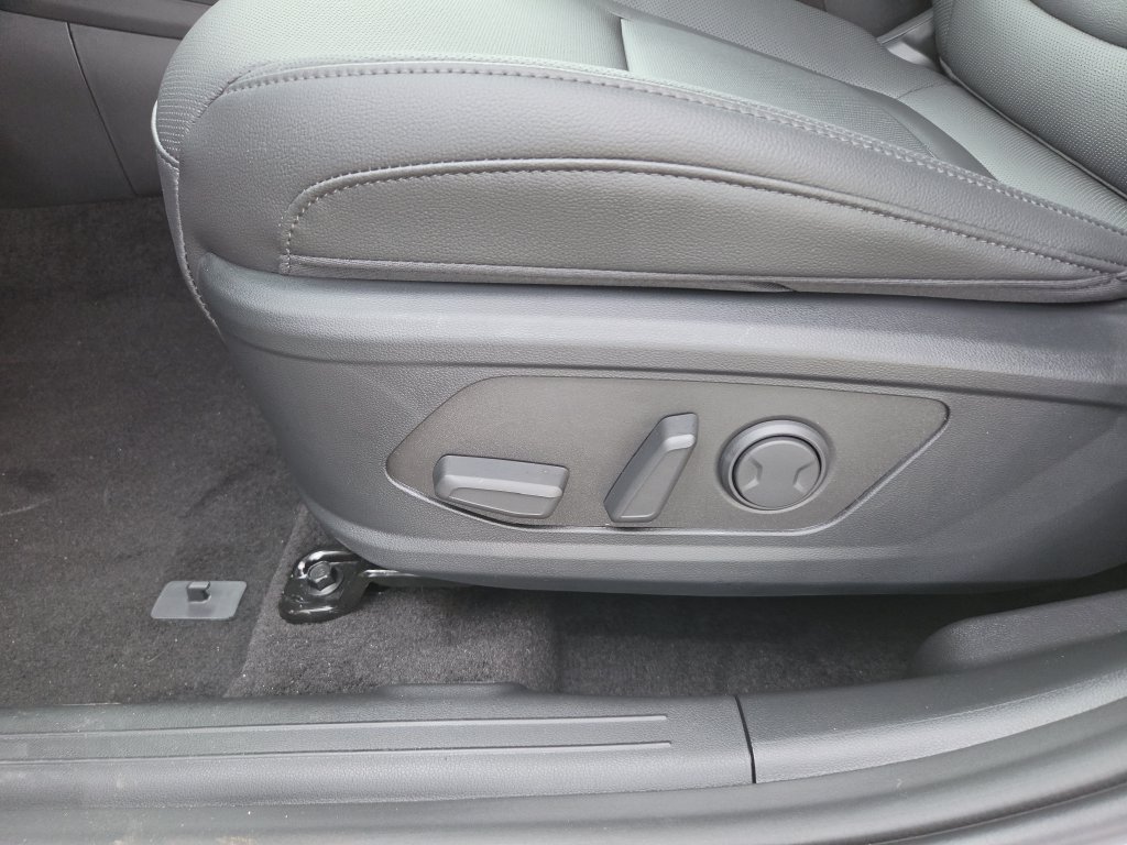 New 2026 Hyundai Tucson SEL Plus FWD image 12