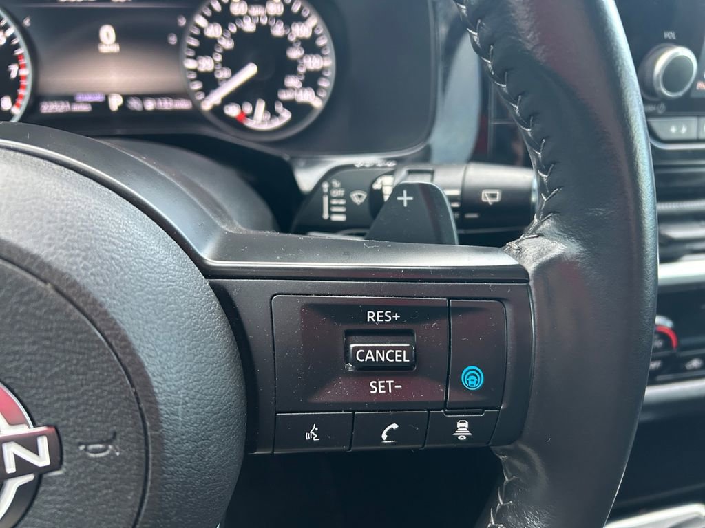 Used 2024 Nissan Pathfinder SV image 21