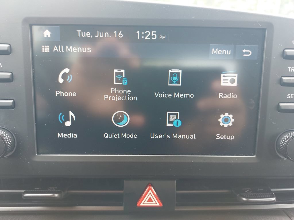 Used 2025 Hyundai Elantra Sport FWD image 18