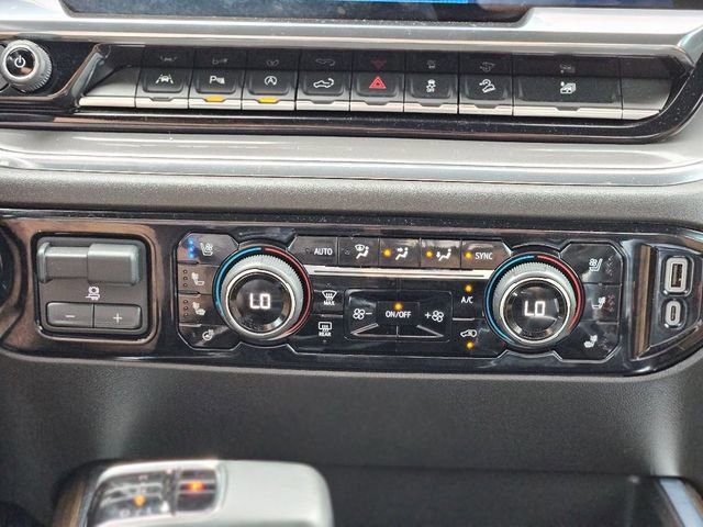 Used 2024 Chevrolet Silverado 1500 High Country w/ Technology Package image 24