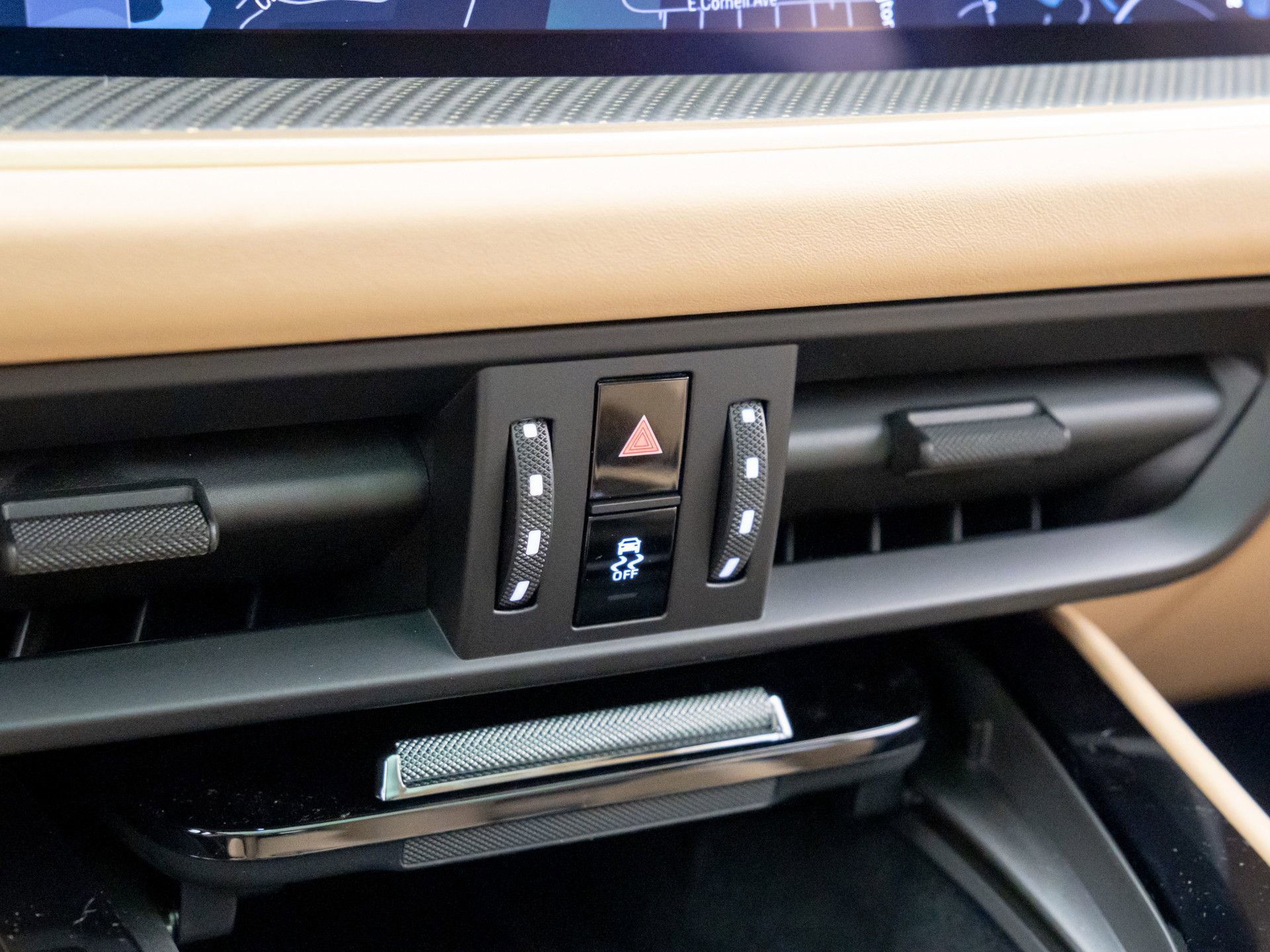 New 2025 Porsche Cayenne S image 25