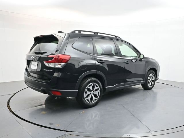 Used 2024 Subaru Forester Premium AWD/4WD image 7