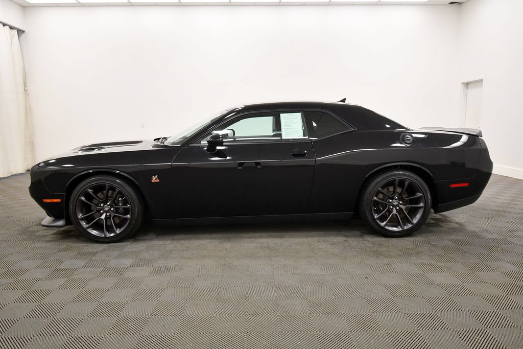 Used 2020 Dodge Challenger R/T Scat Pack RWD image 4