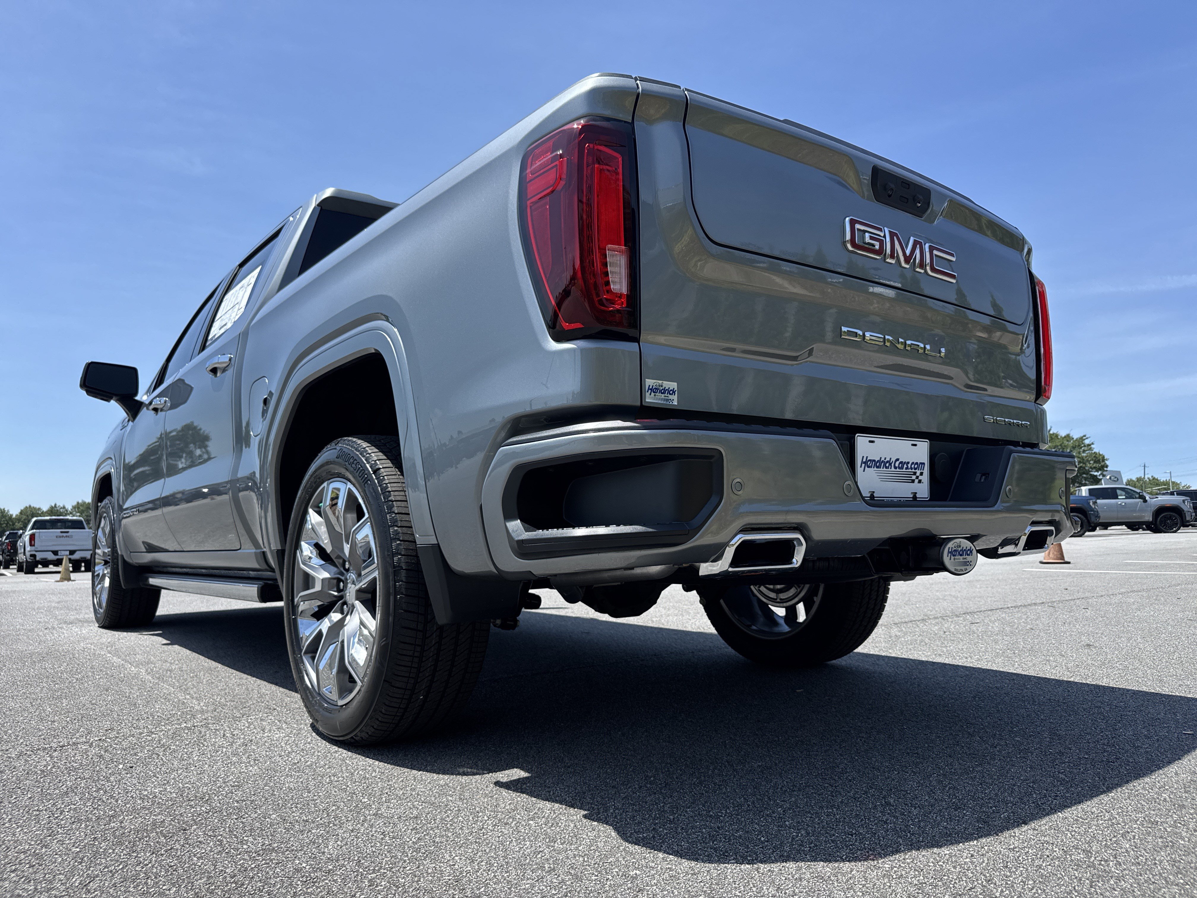 New 2026 GMC Sierra 1500 Denali w/ Denali Reserve Package AWD/4WD image 8