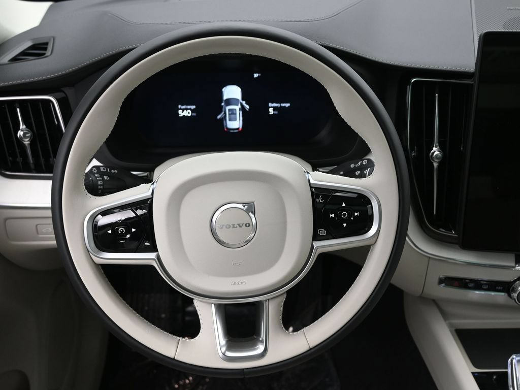 New 2026 Volvo XC60 T8 Ultra w/ Protection Package Premier AWD/4WD image 17