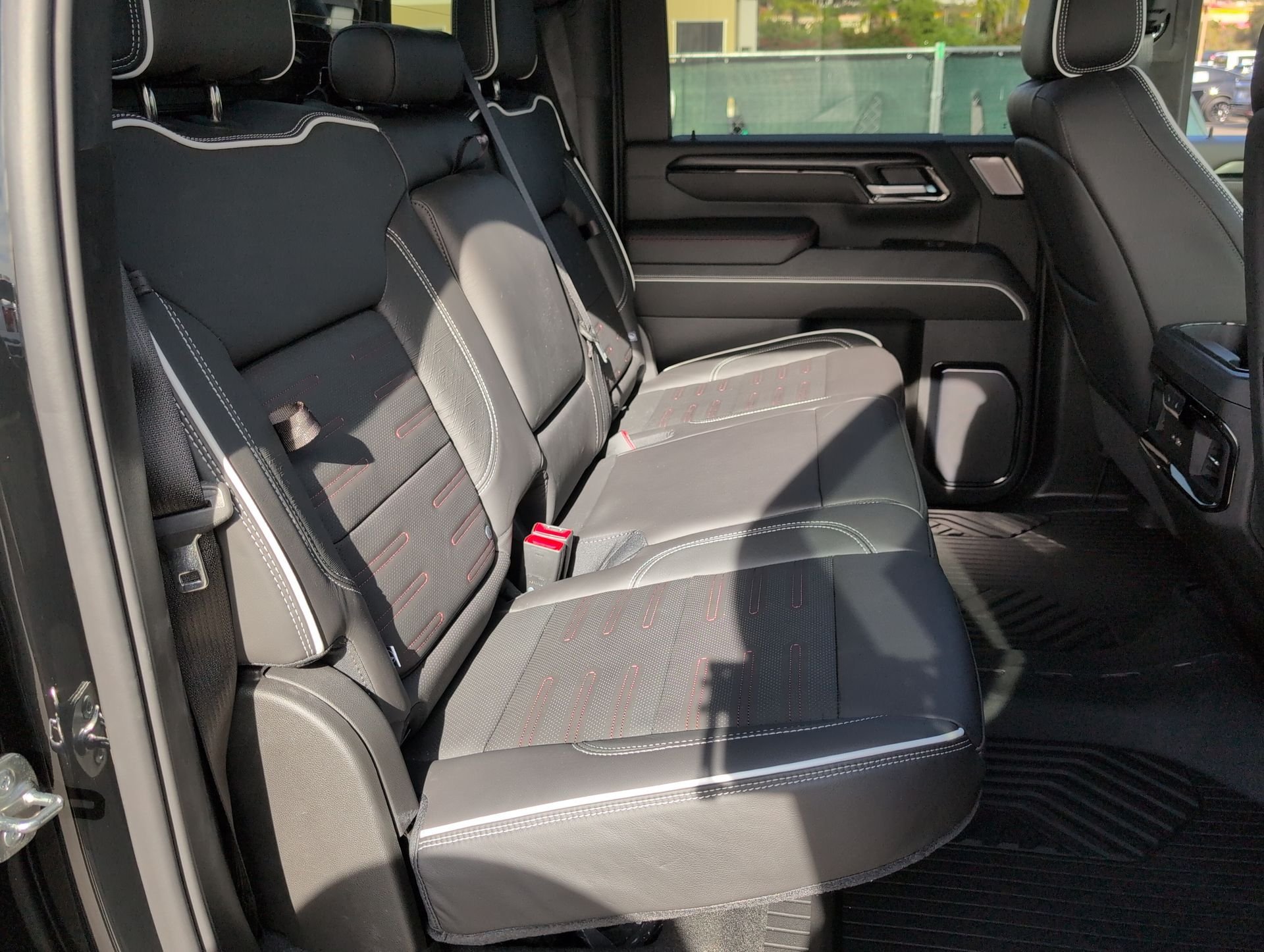 New 2026 GMC Sierra 2500 AT4X w/ AT4X AEV Edition AWD/4WD image 90