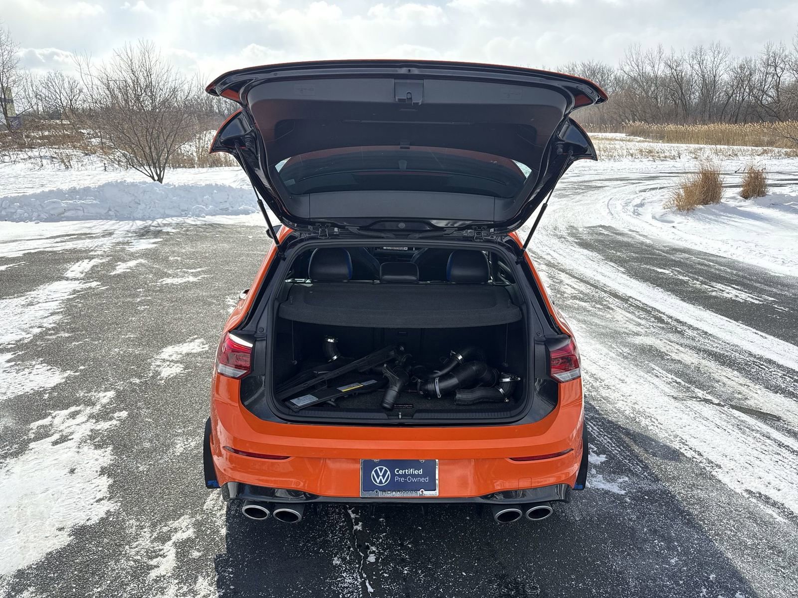 Used 2023 Volkswagen Golf R 2.0T image 25