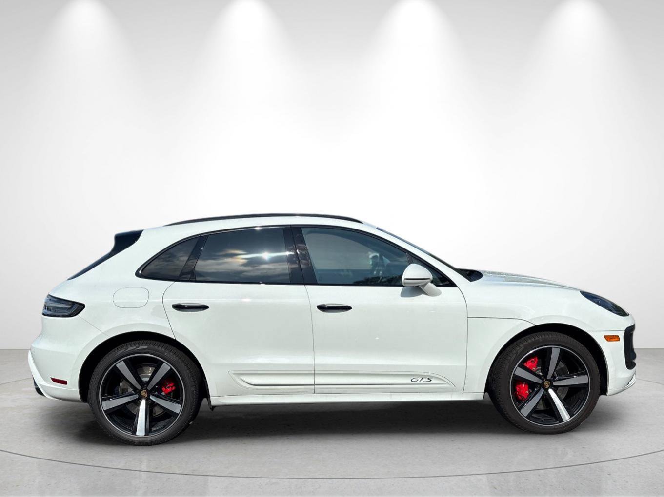 Used 2024 Porsche Macan GTS AWD/4WD image 6