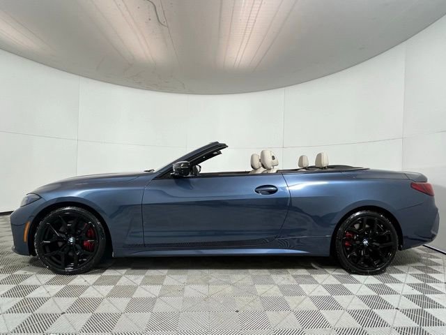 Used 2025 BMW 440i xDrive Convertible w/ Premium Package image 4