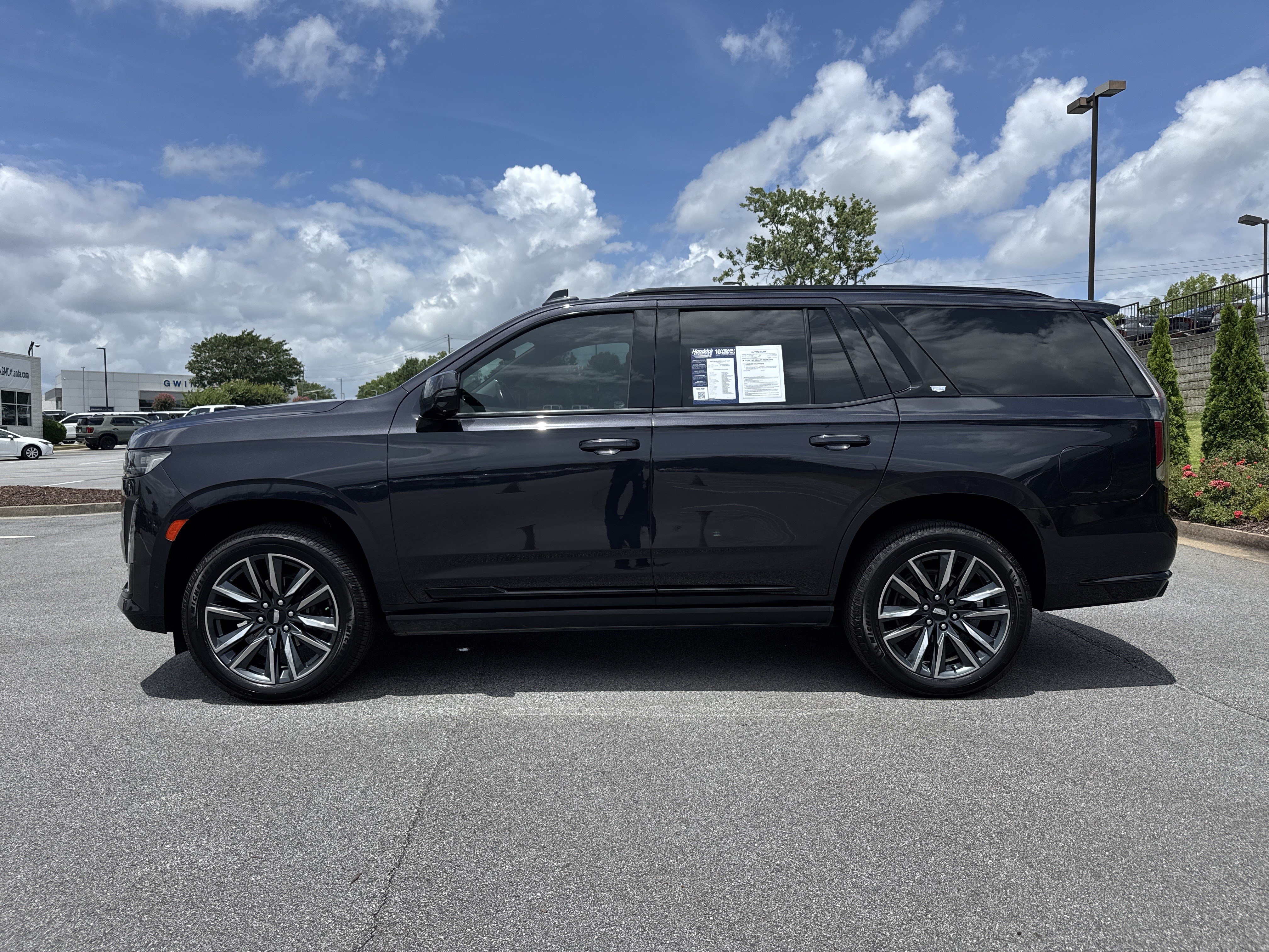 Used 2022 Cadillac Escalade Sport w/ Touring Package AWD/4WD image 8