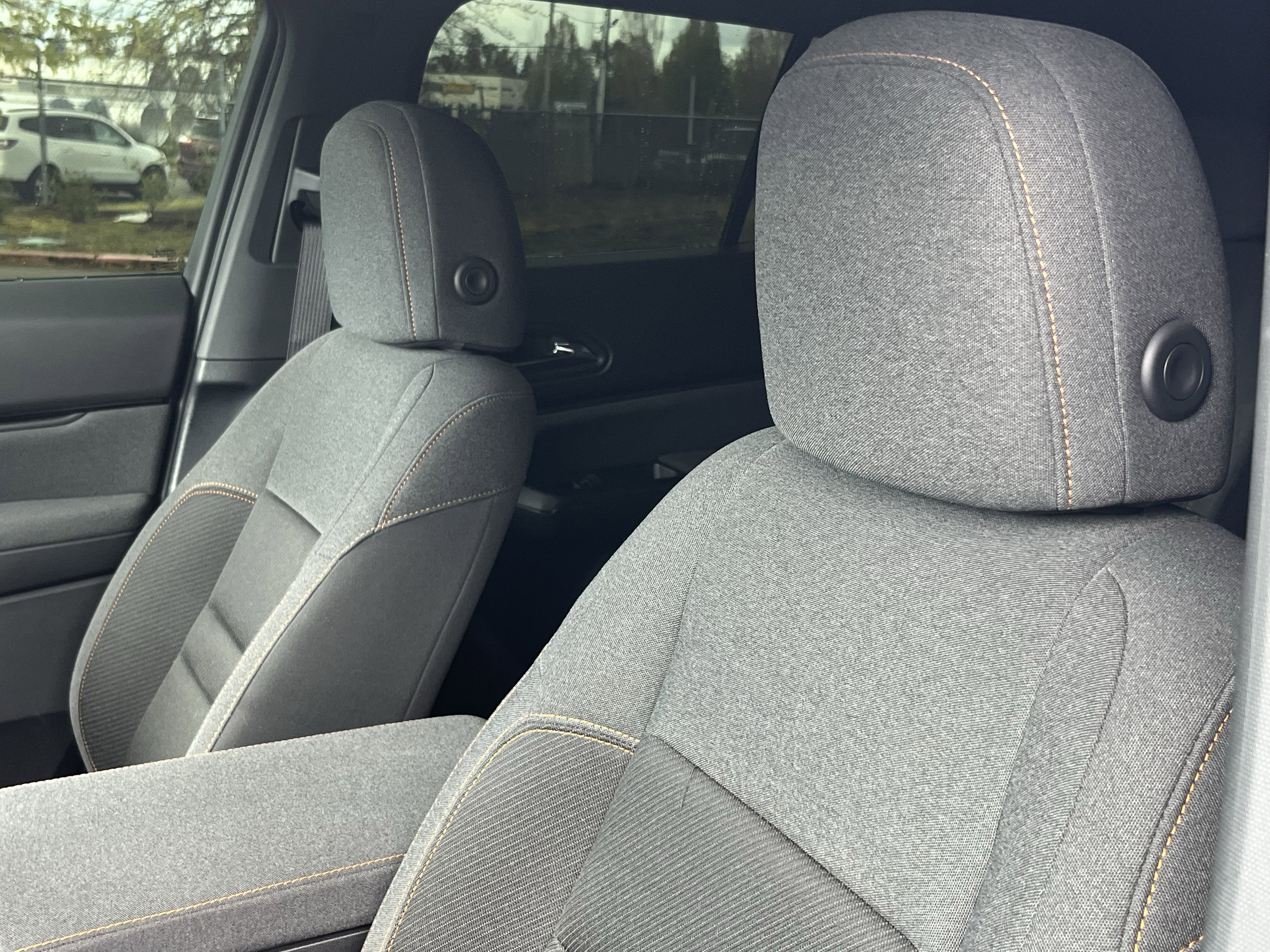 Used 2024 Honda Prologue EX image 15