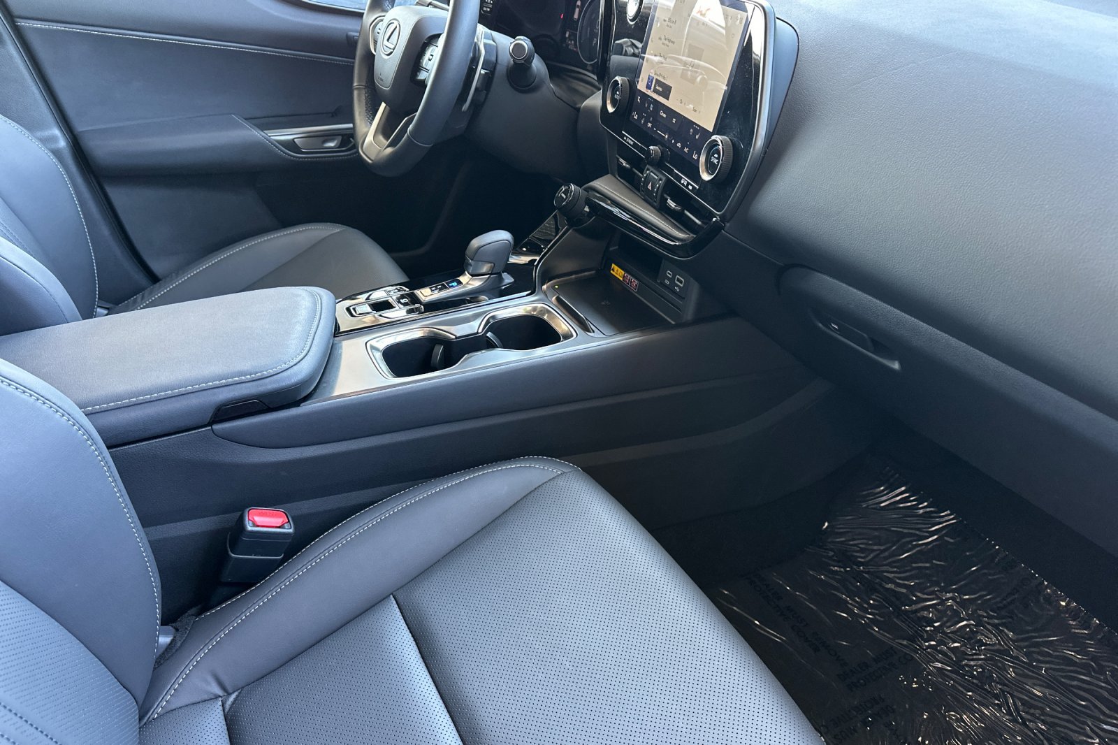 Used 2026 Lexus NX 350h AWD w/ Accessory Package (2T) image 16