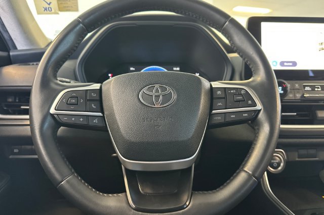 Used 2024 Toyota Grand Highlander AWD Hybrid image 29