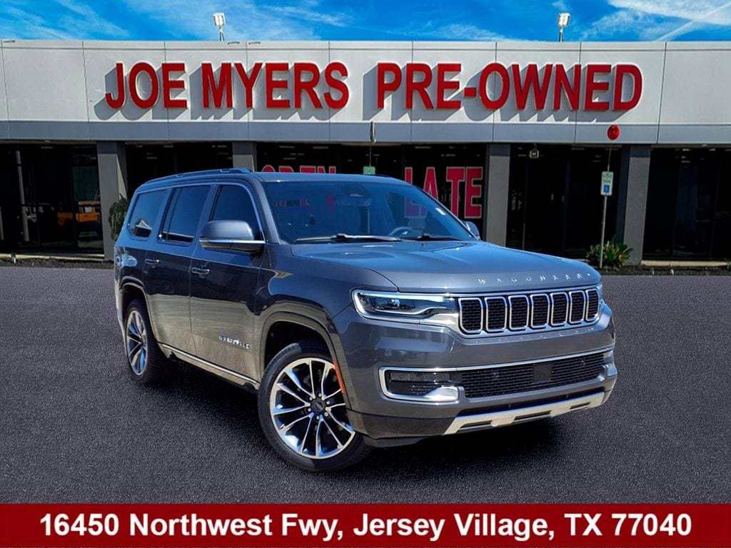 Used 2022 Jeep Wagoneer Series III w/ Premium Group I AWD/4WD image 1