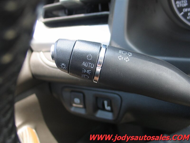 Used 2019 GMC Acadia SLE AWD/4WD image 7