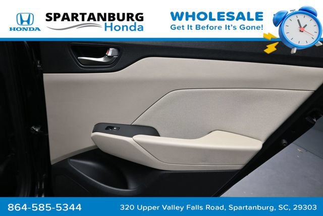 Used 2022 Hyundai Accent SEL FWD image 19