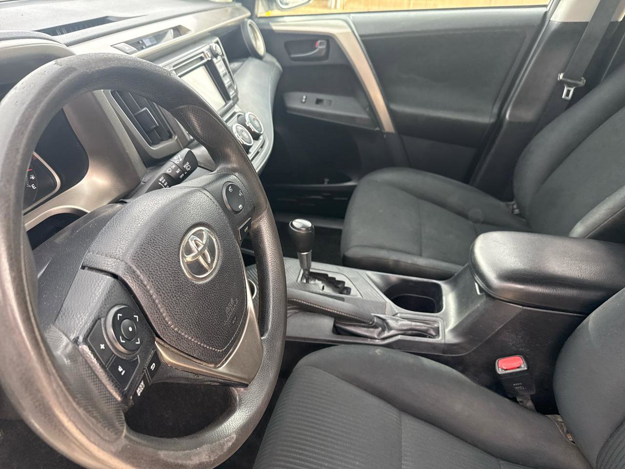 Used 2014 Toyota RAV4 LE image 30