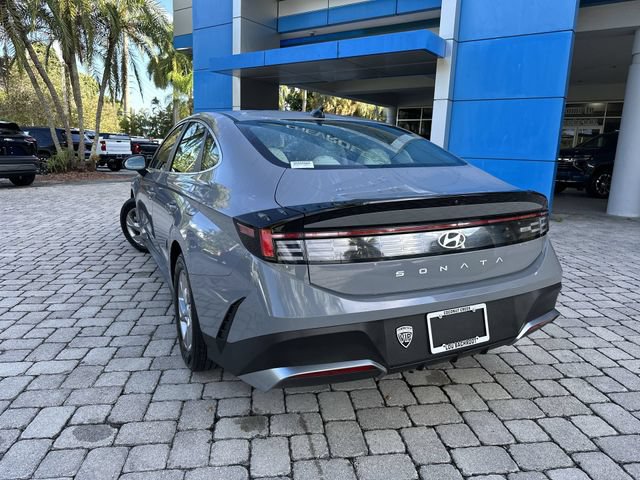 Used 2025 Hyundai Sonata SE FWD image 12