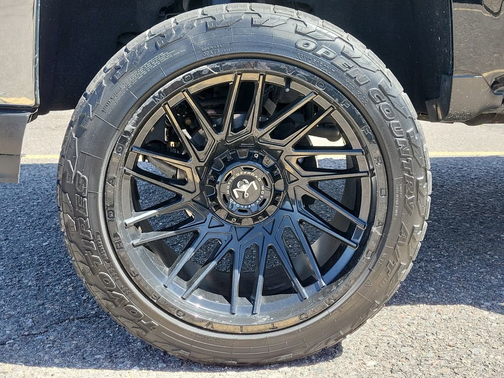 Used 2018 Chevrolet Silverado 1500 LT w/ All Star Edition AWD/4WD image 15